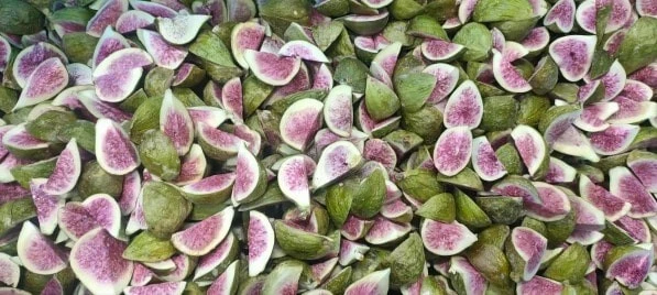 Freeze-dried figs